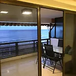 Espectacular En Primera Linea De La Playa Apartment
