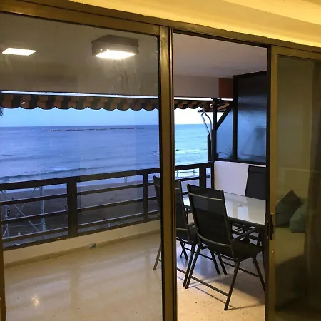 Espectacular En Primera Linea De La Playa Apartman